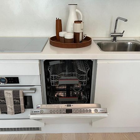 Design District Area - Compact Apartment Helsinki Center Bagian luar foto
